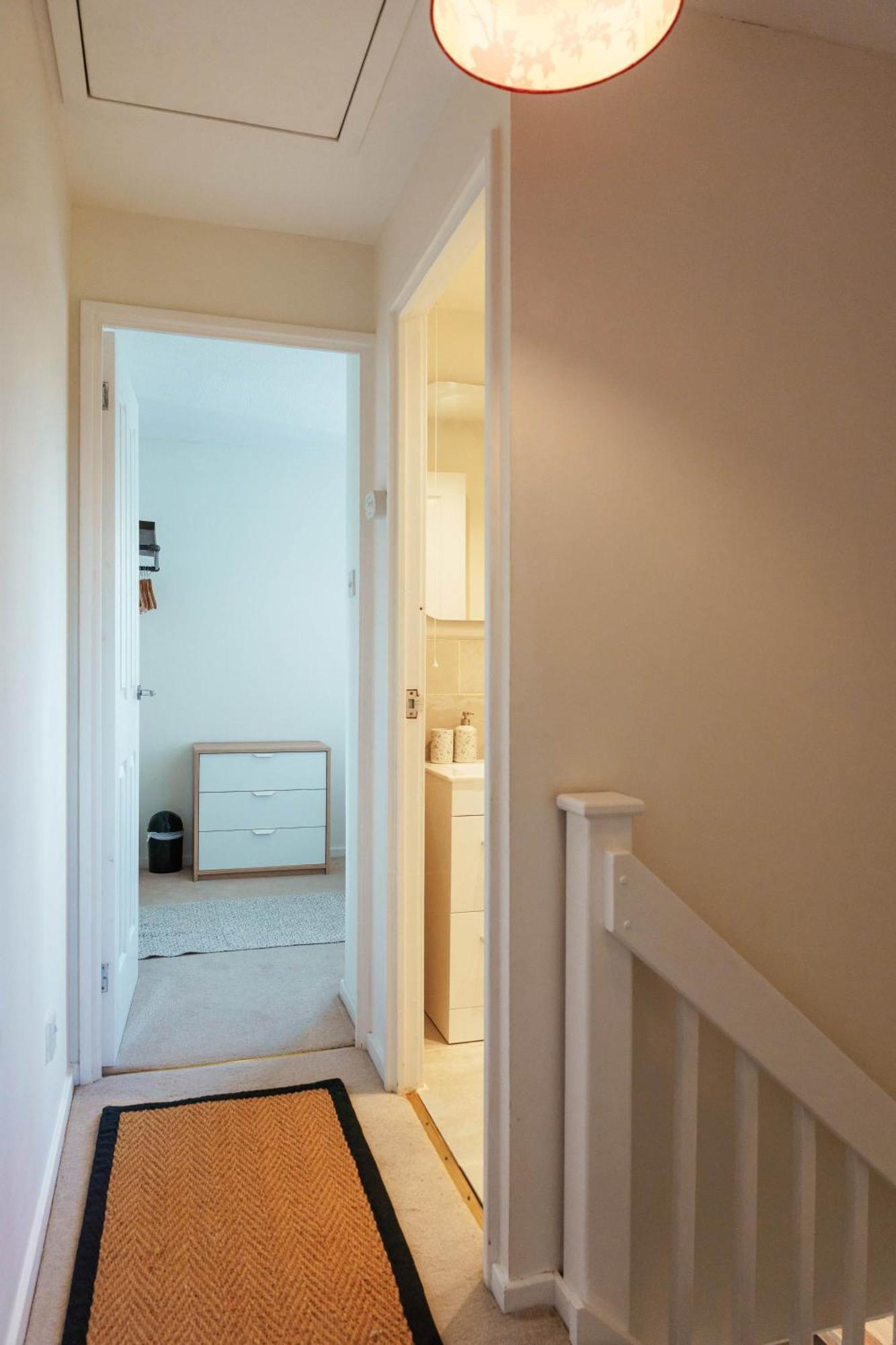 Burden Close Two Bedroom House With Garden Ferienhaus